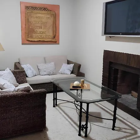 Chalet Con Piscina Privada Y Barbacoa Holiday home *